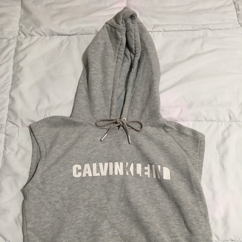 🏃🏻‍♀️Calvin Klein sleeveless hoodie 🏃🏻‍♀️